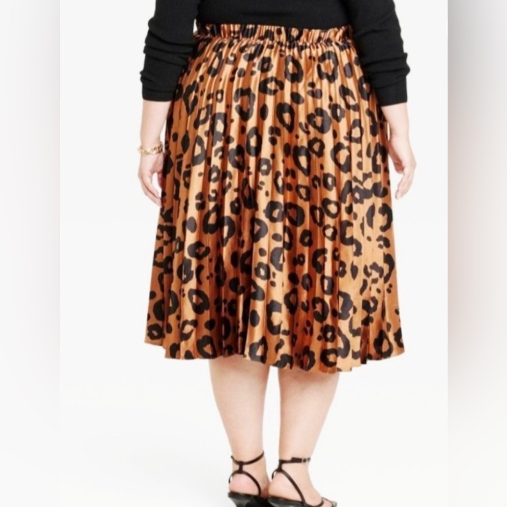 Ava and Viv Leopard Print Pleated Skirt XXL